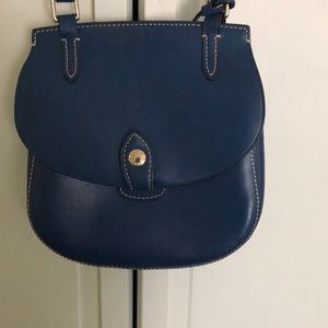 Dooney and Bourke small cross body